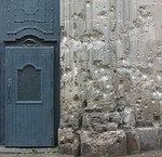 Shrapnel façade, Felip Neri, Barcelona