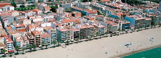 Calafell seafront: 6-storey apartments facing the sea
