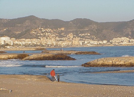 Sitges Beaches: view from the islets, November 2001